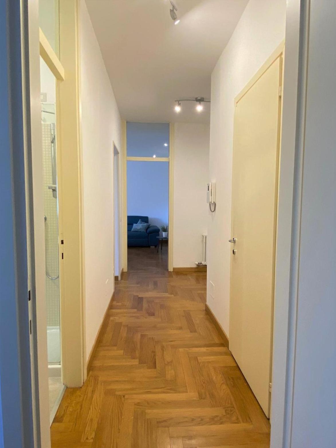 The Little Duck - Modern Apartment With Balcony Como Exterior foto