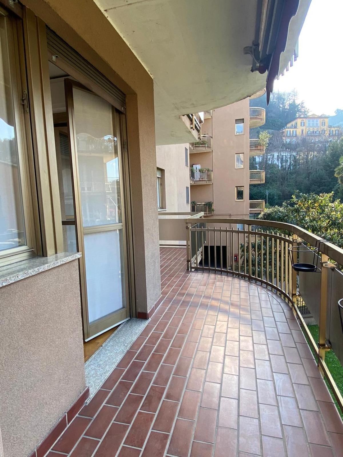 The Little Duck - Modern Apartment With Balcony Como Exterior foto